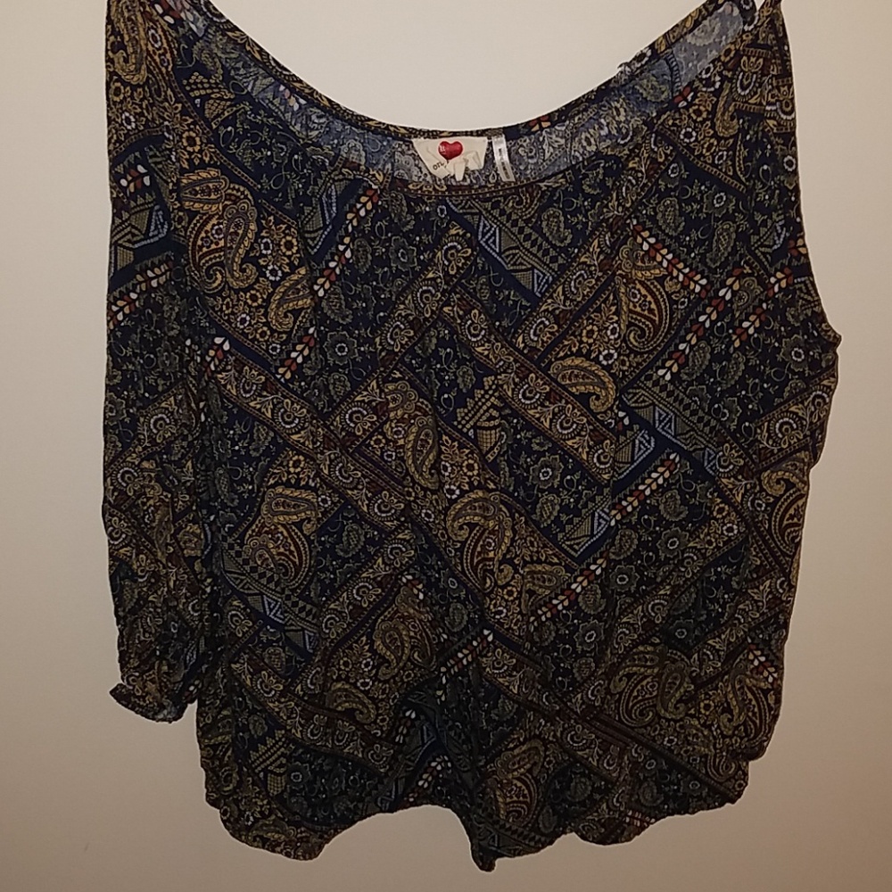 Cold Shoulder Fall Top